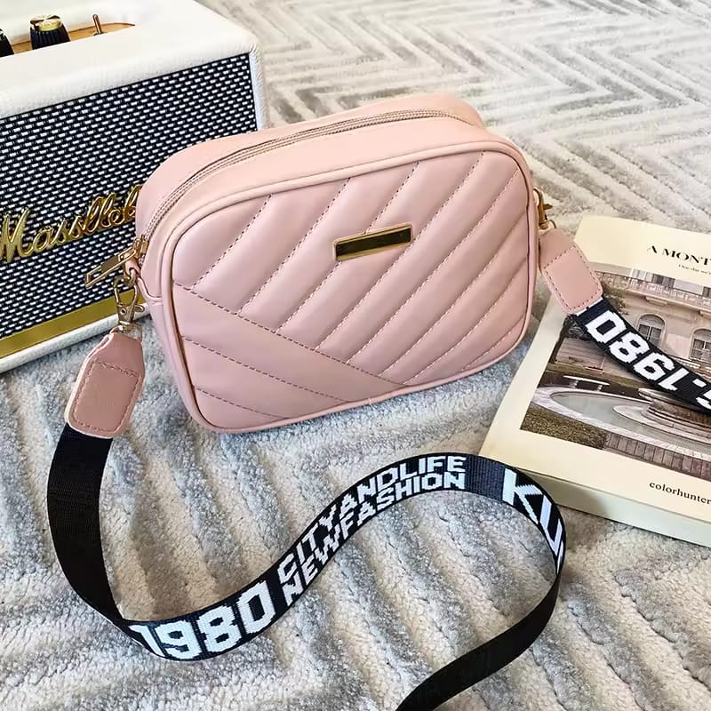 Crown Luxe – Mini Croc Handbag