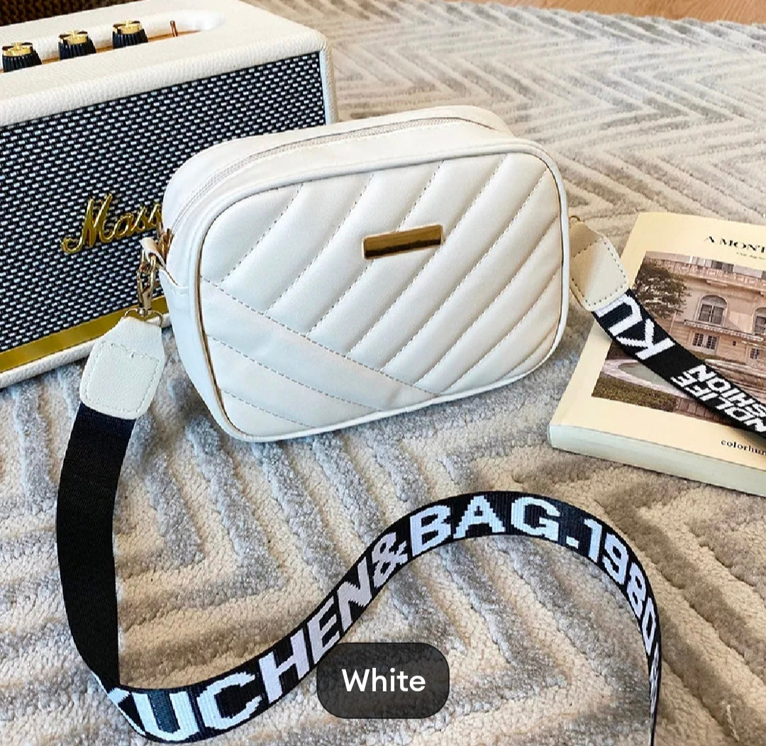 Crown Luxe – Mini Croc Handbag
